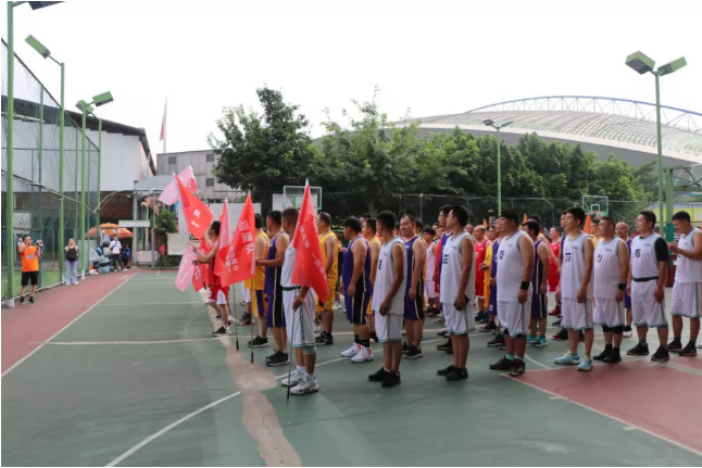 迎籃而上，挑戰(zhàn)自我